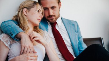 Blue Valentine: Michelle Williams e Ryan Gosling in una scena