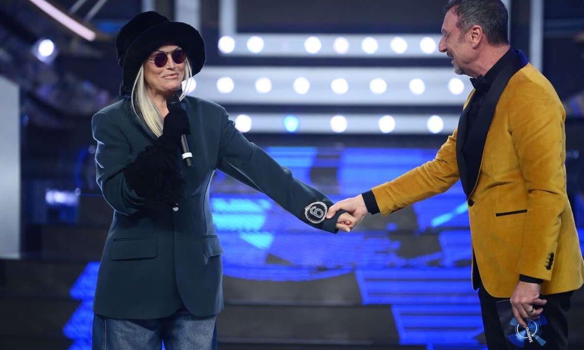 Sanremo 2023: Anna Oxa intervistata a La Vita in Diretta: 'Il Segreto per restare giovani? Esci dalla Cerchia'