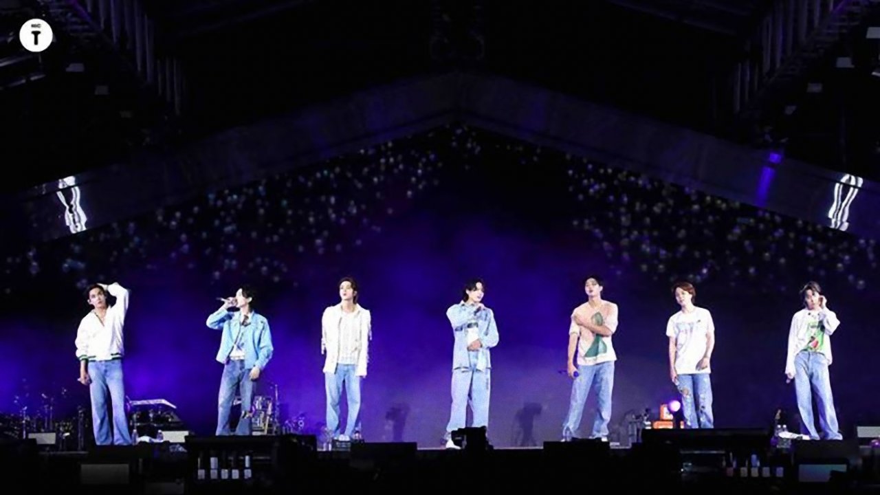 BTS: Yet To Come in Cinemas, il film concerto dei BTS domina il botteghino italiano