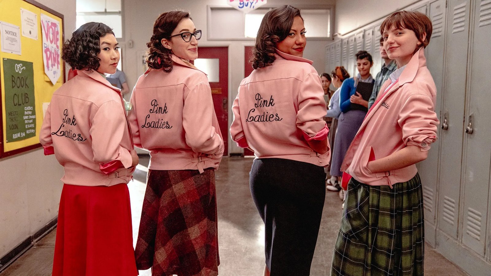 Grease: Rise of the Pink Ladies: il primo trailer della serie prequel ci porta nei corridoi della Rydell High