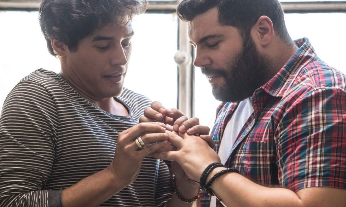 Puoi baciare lo sposo: la trama del film con Cristiano Caccamo e  Salvatore Esposito, stasera su Canale 5