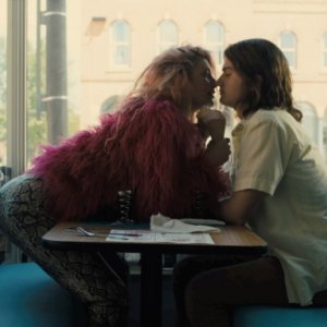 Marmalade: Joe Keery e Camila Morrone nella prima foto del film