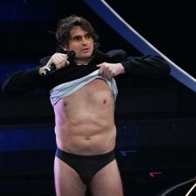 Sanremo 2023: un momento dell'esibizione di Angelo Duro nella seconda serata