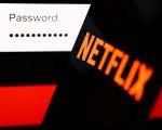 Netflix modifica di nuovo le regole sulla condivisione password: facciamo il punto