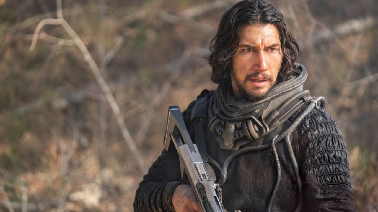 65: Adam Driver contro i dinosauri nell'esplosivo spot del Super Bowl!