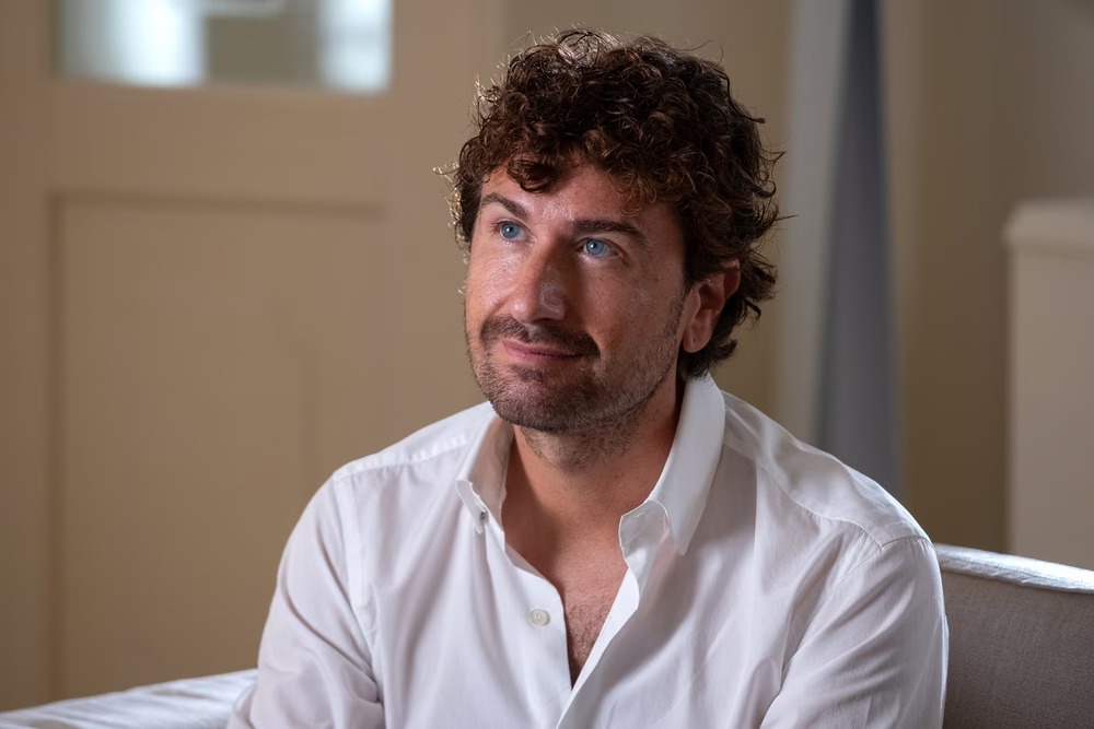 Tramite Amicizia: una clip in esclusiva tratta dal nuovo film di Alessandro Siani