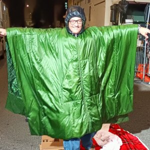 Sanremo 2023: Fiorello in un momento della quarta serata