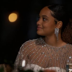 Mi ricorda qualcuno: Kiersey Clemons in una scena del film
