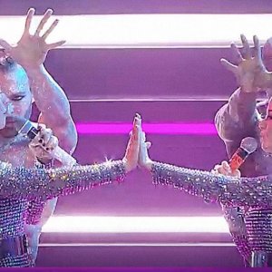 Sanremo 2023: Paola e Chiara nella serata finale