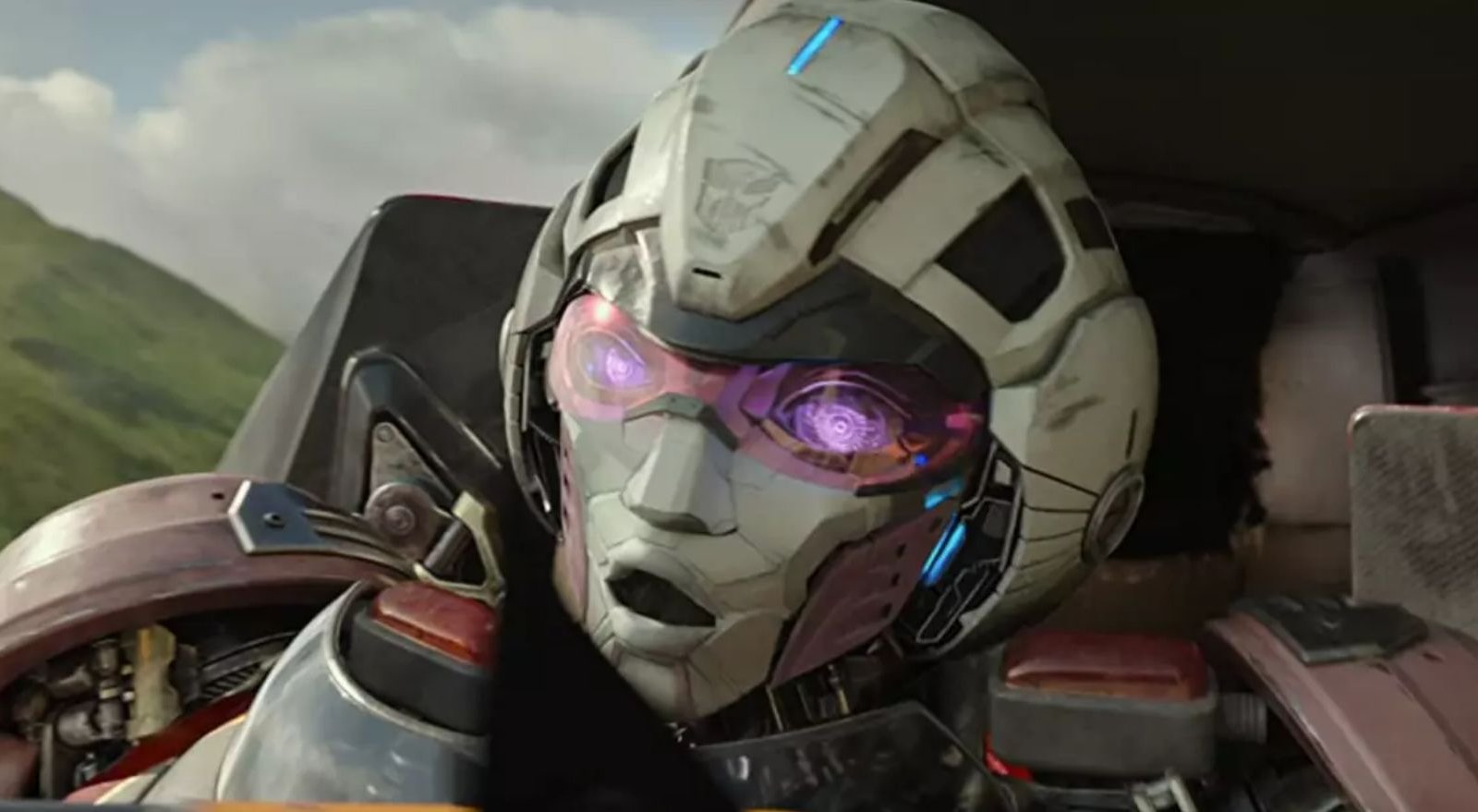 Transformers: Il Risveglio, Mirage di Pete Davidson svelato nel teaser del Super Bowl 2023