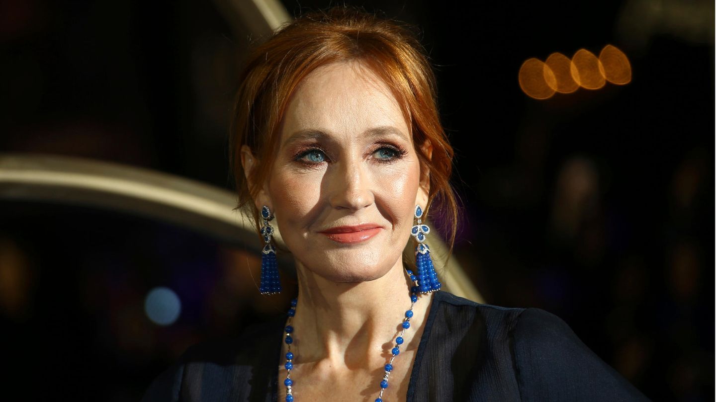 J.K. Rowling sulle critiche per le sue dichiarazioni sulle persone transgender: 'Mi avete fraintesa'