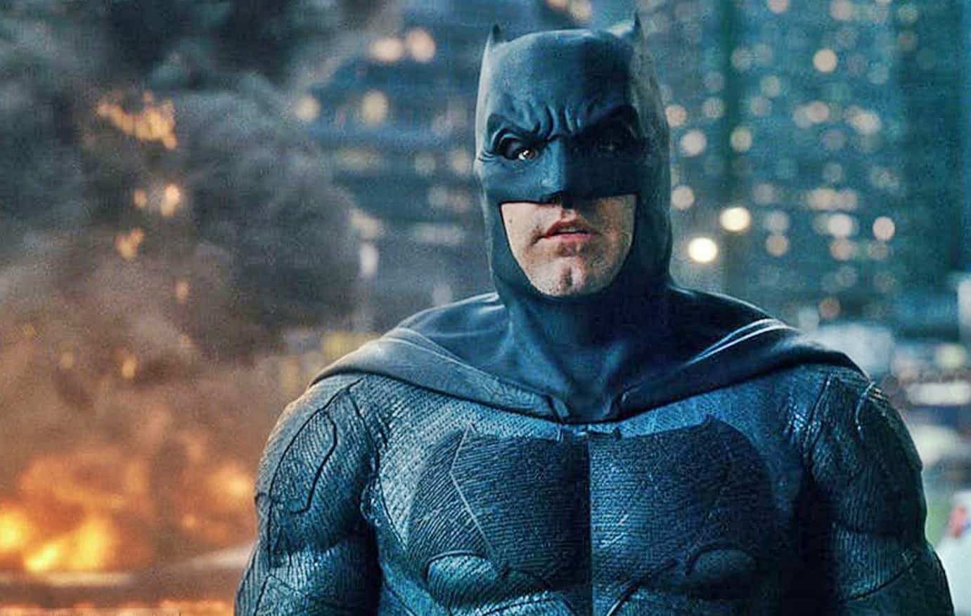 The Flash: i fan non apprezzano il 'reggiseno' indossato dal Batman di Ben Affleck nel trailer