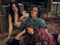 Daisy Jones &amp; The Six: un altro singolo e data d'uscita nel nuovo trailer del musical-drama di Prime Video