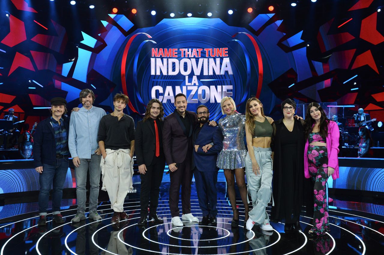 Name That Tune – Indovina La Canzone, stasera su TV8: ospiti e giochi della terza puntata