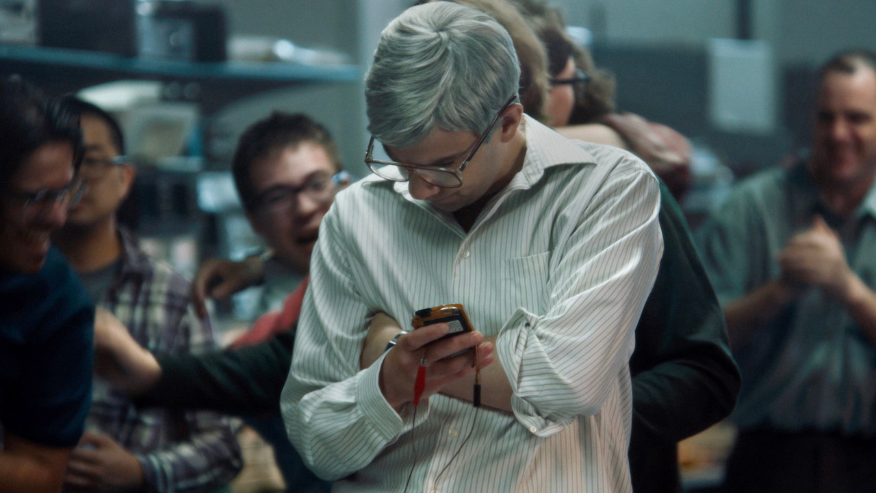 BlackBerry, il trailer del film con Jay Baruchel e Glenn Howerton che racconta la nascita del primo smartphone