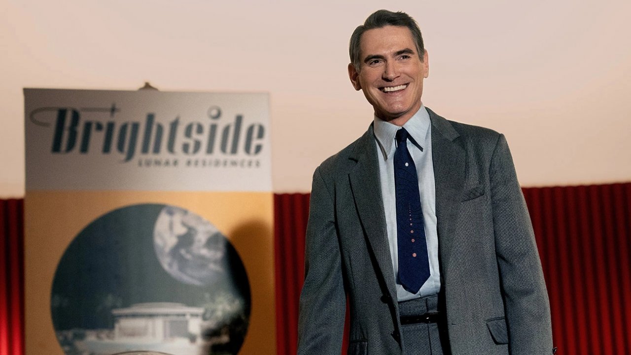 Hello Tomorrow!: Billy Crudup si diverte a paragonare il personaggio della serie con il Dottor Manhattan