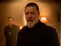 L'Esorcista del Papa: Russell Crowe è Padre Amorth nel trailer del film Sony