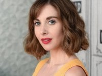 Alison Brie e Jake Lacy si uniscono al cast di Apples Never Fall, la misteriosa miniserie Peacock