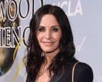 Courteney Cox: 'Ho cercato di inseguire la giovinezza di Friends modificando la mia faccia'
