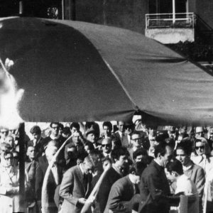 Le chiavi di una storia - La comunità dell'Isolotto, un'immagine del documentario