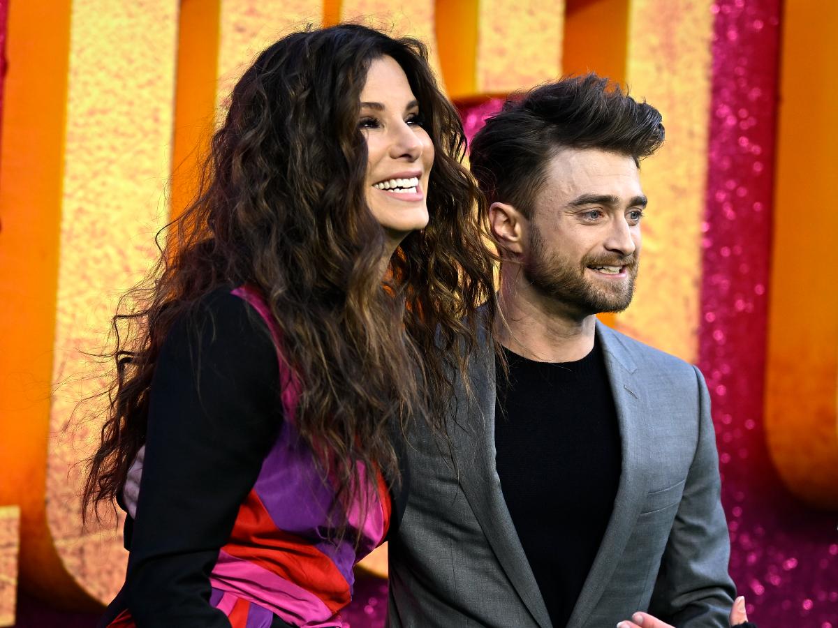 Wolverine, lo strano endorsement di Sandra Bullock: 'Vi prego, ingaggiate Daniel Radcliffe, non Hugh Jackman!'