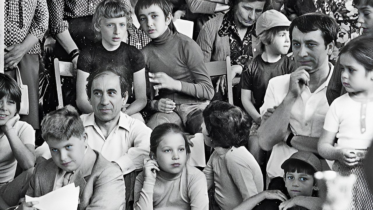 Le chiavi di una storia, recensione: l'Isolotto di Firenze, quartiere-dormitorio da cui partì la rivoluzione