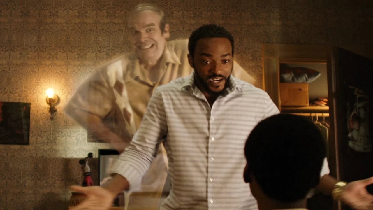 Un fantasma in casa, su Netflix in streaming da oggi