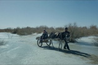 Terra e polvere - Trailer Italiano
