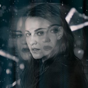 Triada: un'immagine della serie