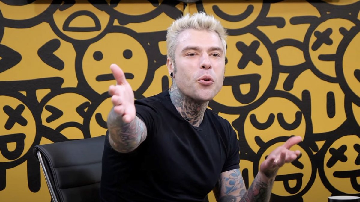 Fedez: "In Questo Periodo Preferisco Stare Lontano Dai Social", Ma ...