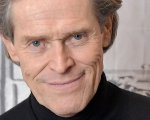 Willem Dafoe: 'Mi sono fatto schiaffeggiare da Emma Stone 20 volte sul set, anche se ero fuori campo'