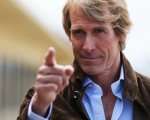 Michael Bay ha il record di auto distrutte nei suoi film, lo conferma uno studio