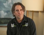 Richard Linklater: il messaggio ai fan preoccupati di morire prima di vedere Merrily We Roll Along tra 20 anni