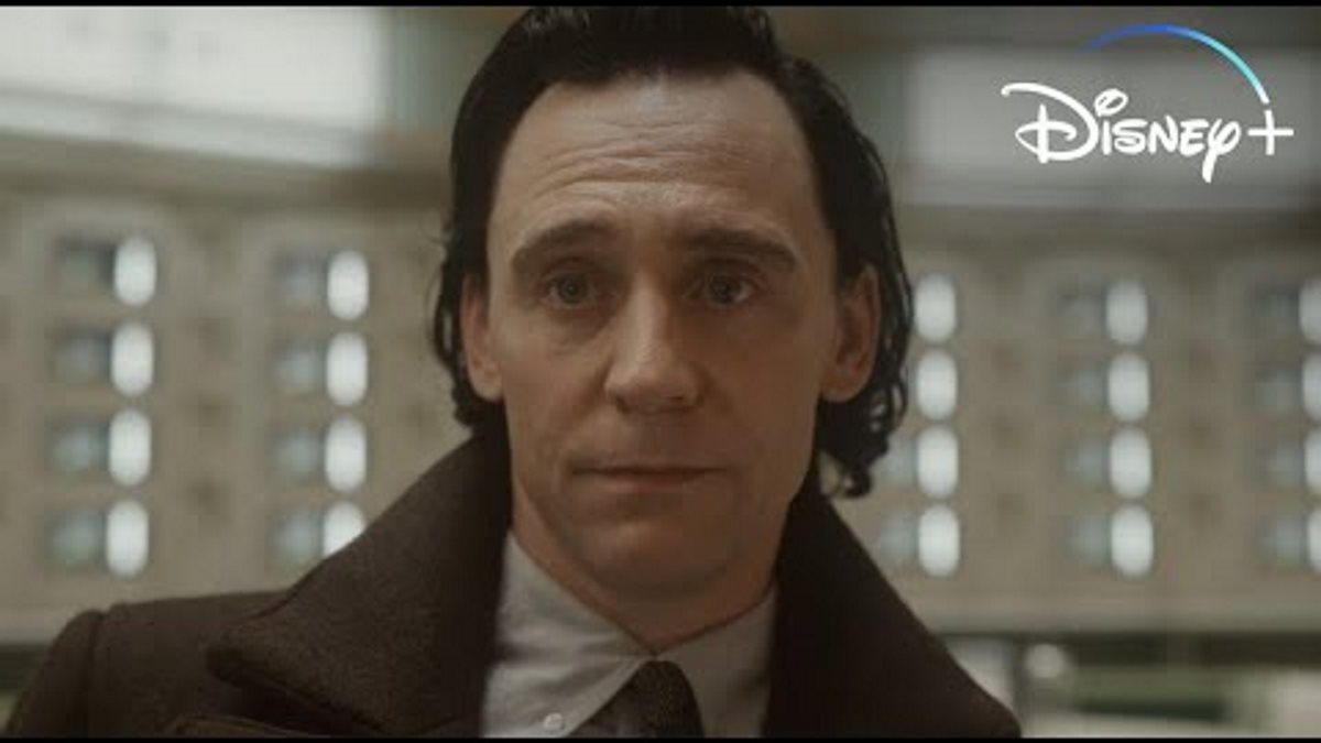 Loki 2: Tom Hiddleston nel nuovo spot della serie Marvel in arrivo su Disney+