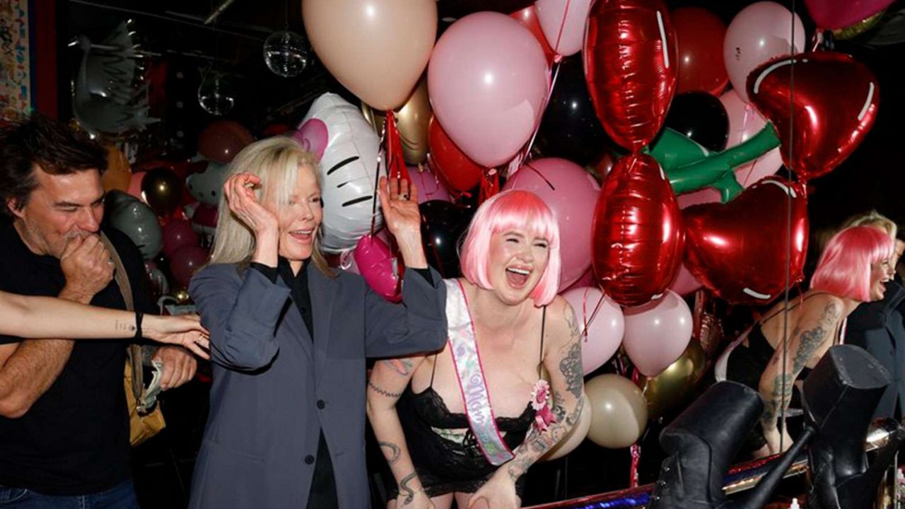 Kim Basinger celebrates her pregnant daughter in a strip club (PHOTOS)