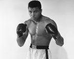 Muhammad Ali: Regé-Jean Page e Morgan Freeman producono la serie biografica