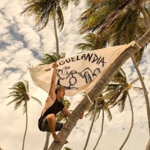 Outer Banks 3: Rudy Pancow in un momento della serie