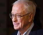 Michael Caine,  Zulu ispira il suprematismo bianco? 'Il più grande mucchio di st******e che abbia mai sentito'