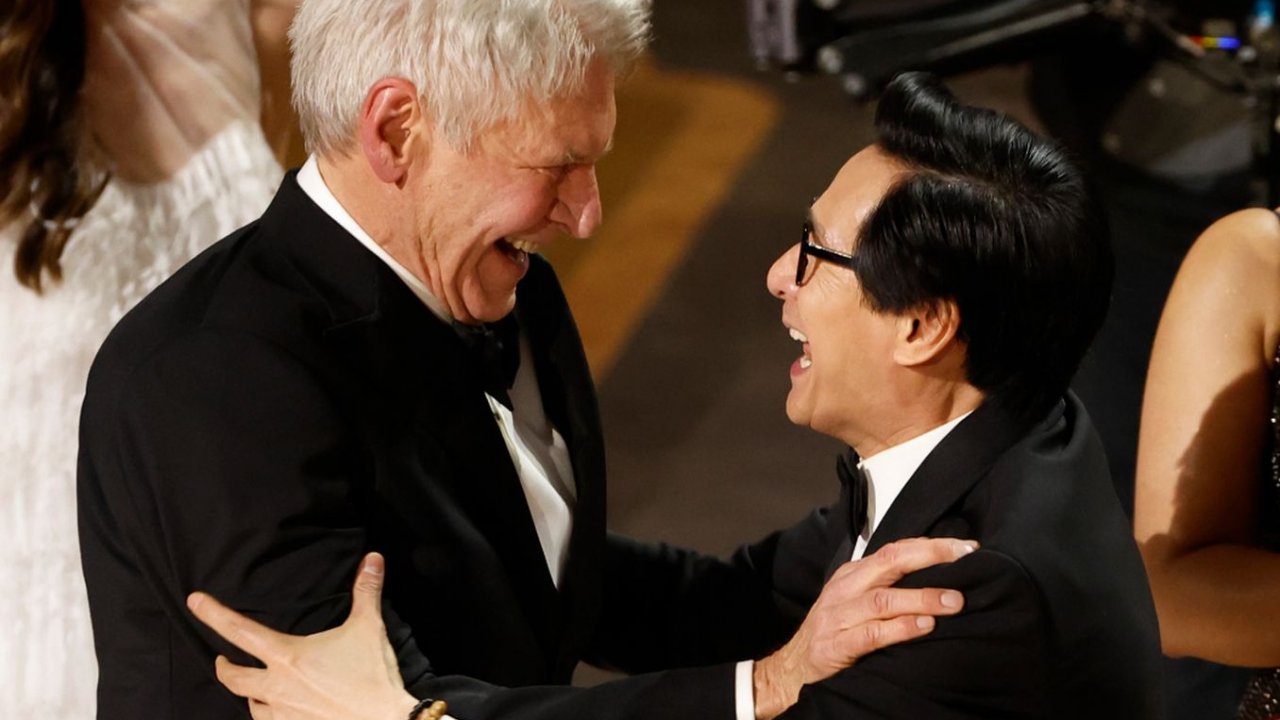 Oscars 2023: Ke Huy Quan embraces Harrison Ford, the moving reunion of Indiana Jones