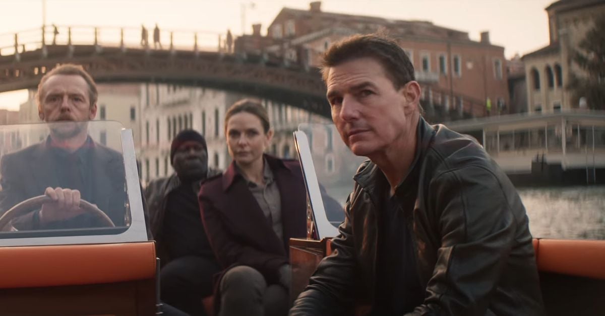 Mission Impossible 7: Tom Cruise salta nel vuoto nel nuovo poster ufficiale