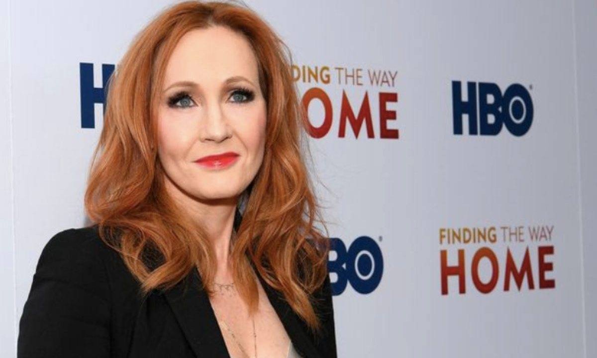 J.K. Rowling sulle sue dichiarazioni sulle persone trans: 'Molti fan di Harry Potter sono d'accordo'