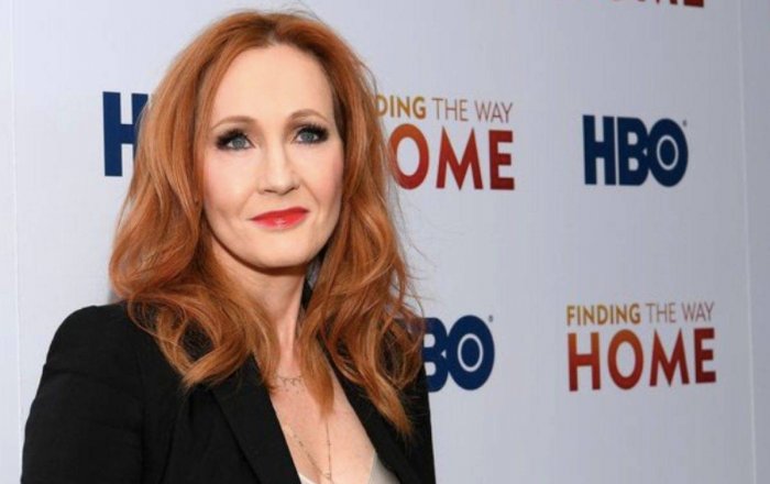 J.K. Rowling sulle sue dichiarazioni sulle persone trans: "Molti fan di Harry Potter sono d'accordo"
