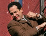 Monk: in arrivo un film sequel per Peacock con Tony Shalhoub e gli altri membri del cast