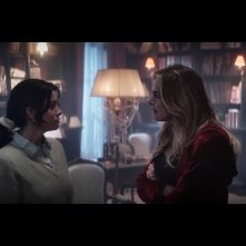 The Well: Claudia Gerini e Lauren LaVera in una scena