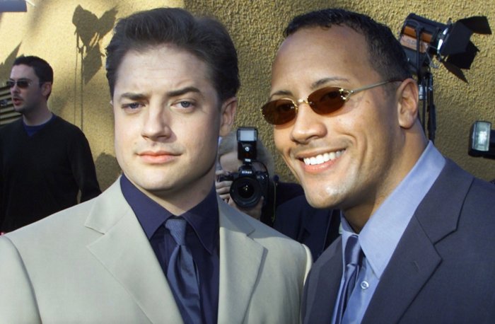Oscar 2023: reunion de "La mummia" tra Brendan Fraser e Dwayne Johnson (VIDEO)