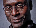 Addio Lance Reddick: glaciale, ambivalente, tutte le (doppie) facce iconiche di un grande interprete