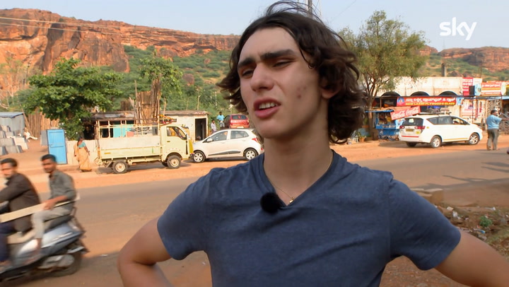 Pechino Express Lungo La Via Delle Indie - Achille Sta Male, Carolina 'Pure'