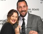 Drew Barrymore rivela: 'Io e Adam Sandler stiamo cercando di fare un nuovo film insieme'