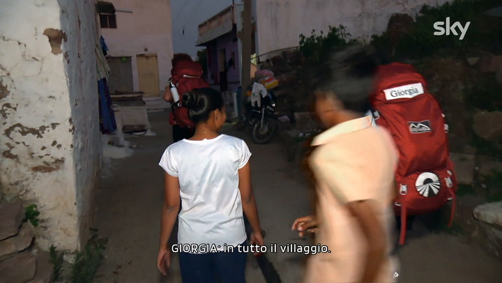 Pechino Express Lungo La Via Delle Indie - Le Attiviste Trovano Casa