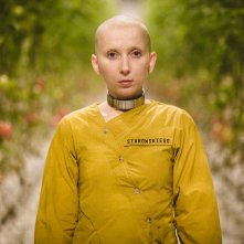 2028: La ragazza trovata nella spazzatura, Dagmara Brodziak in una scena